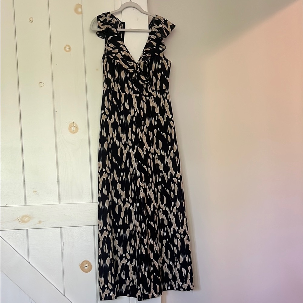 Elegant Black and Cream Patterned Jumpsuit